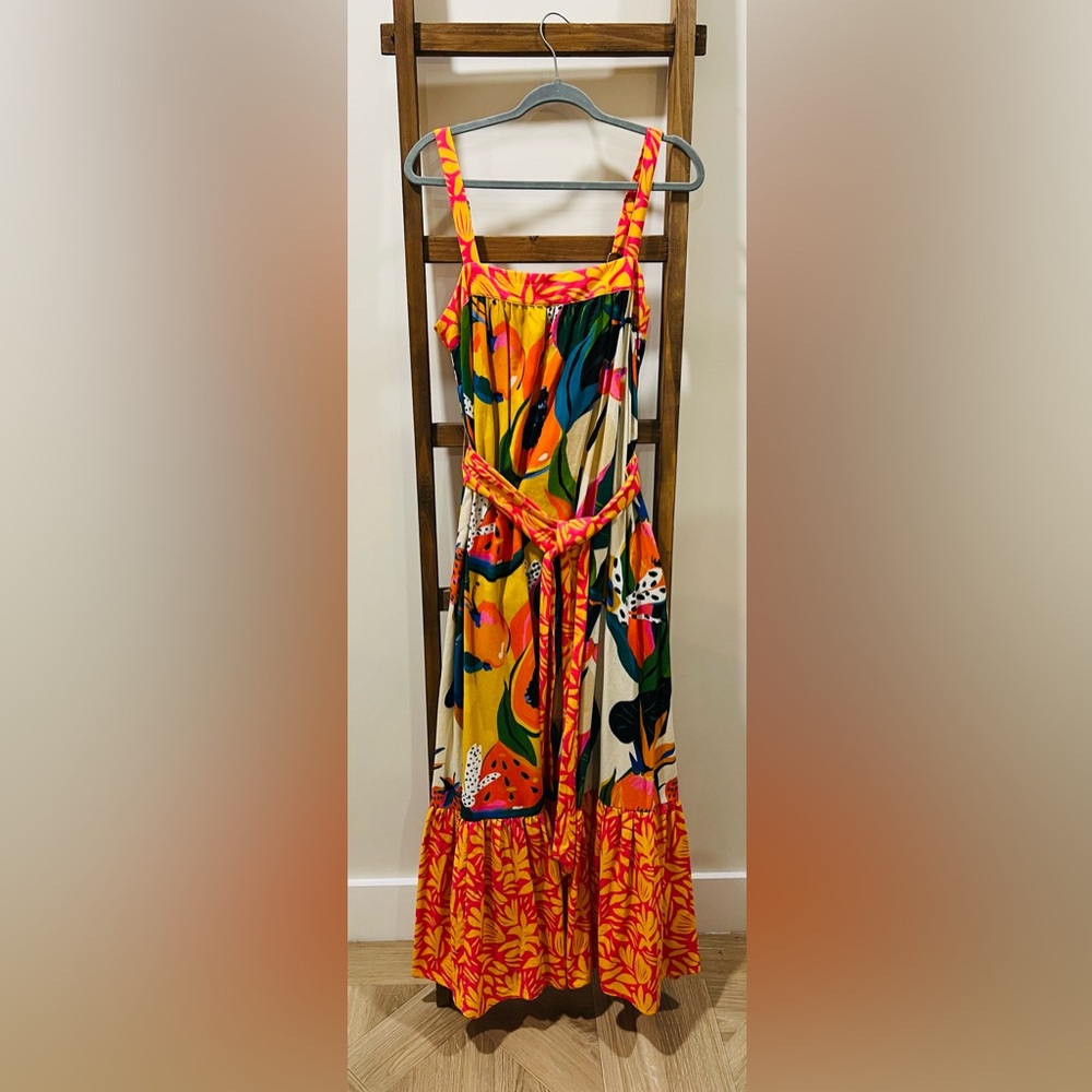 Palms Away Floral and Fruit Maxi Dress
Size Medium